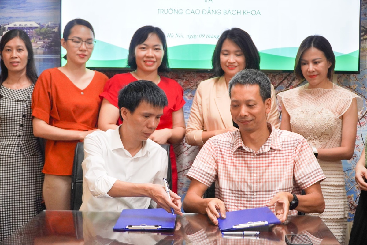 Trường Cao đẳng Bách Khoa ký kết hợp tác với công ty VMB