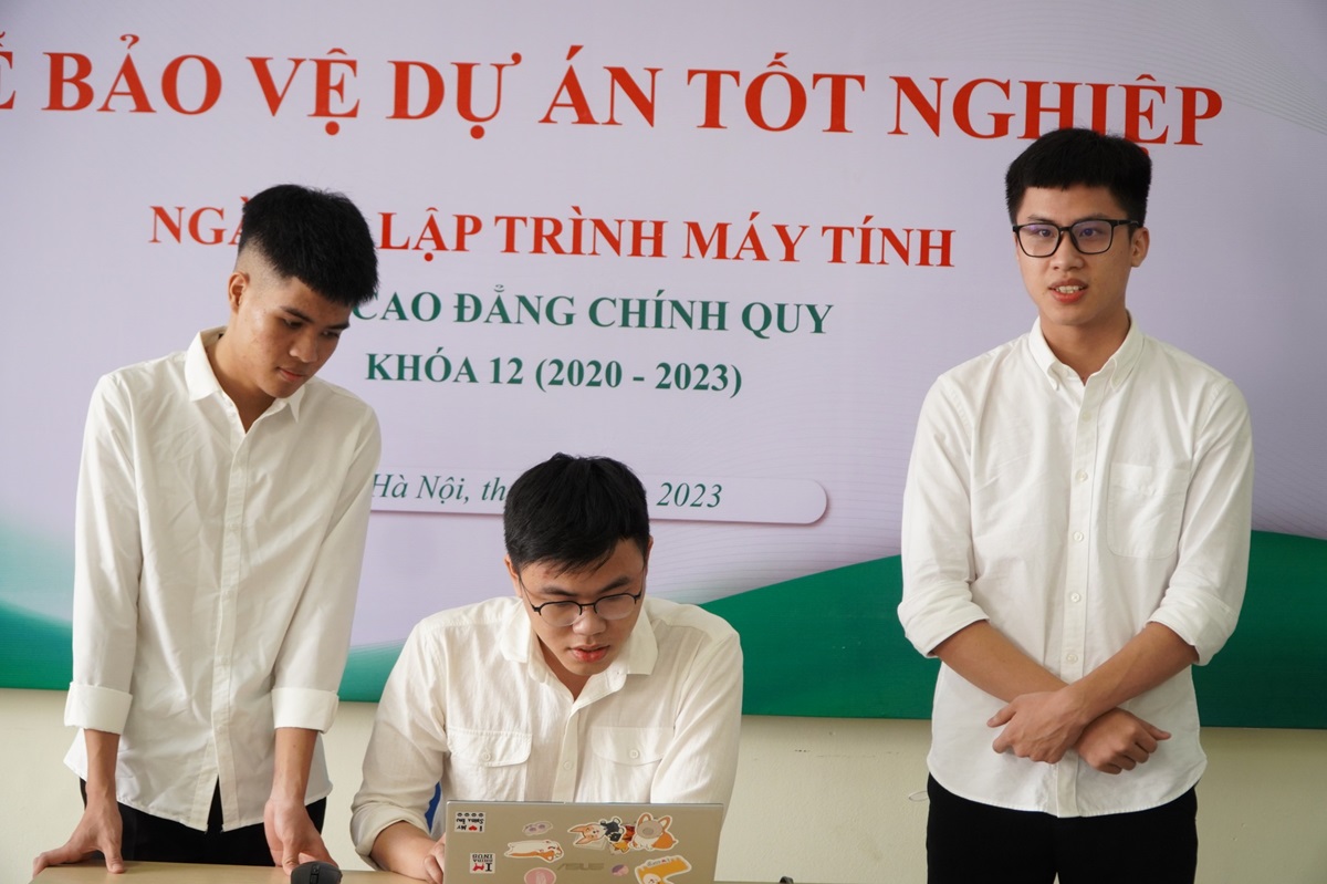 Sinh viên Ngành Lập trình máy tính