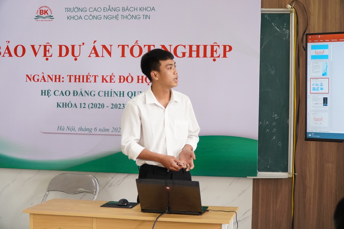 Thầy Đinh Văn Kiên - Chủ tịch Hội đồng Bảo vệ