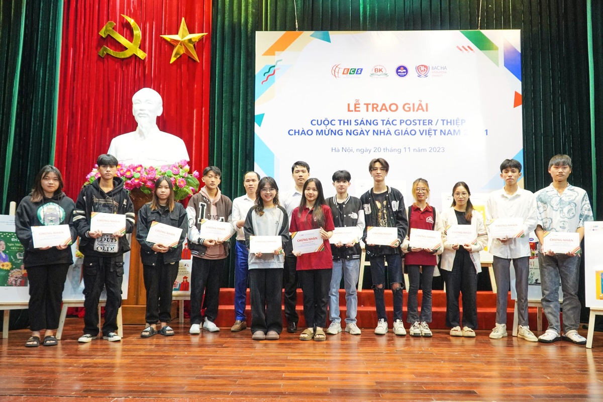 Lễ trao giải Cuộc thi“Sáng tác Poster/Thiệp chào mừng ngày Nhà giáo Việt Nam