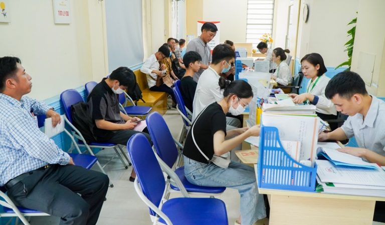 Xét học bạ ngành Ngôn ngữ Anh giúp tiết kiệm thời gian