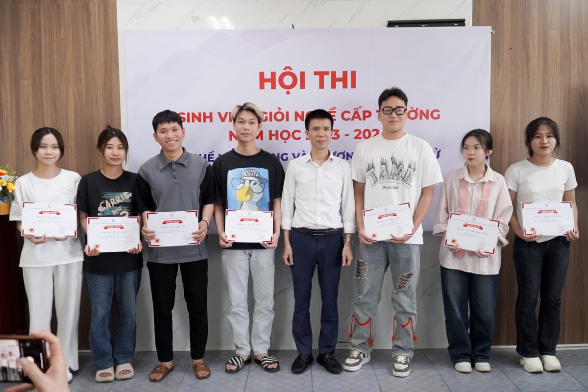 một số hình ảnh trong buổi lễ trao giải