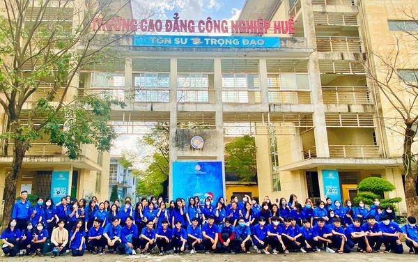 Trường Cao đẳng Công nghiệp Huế
