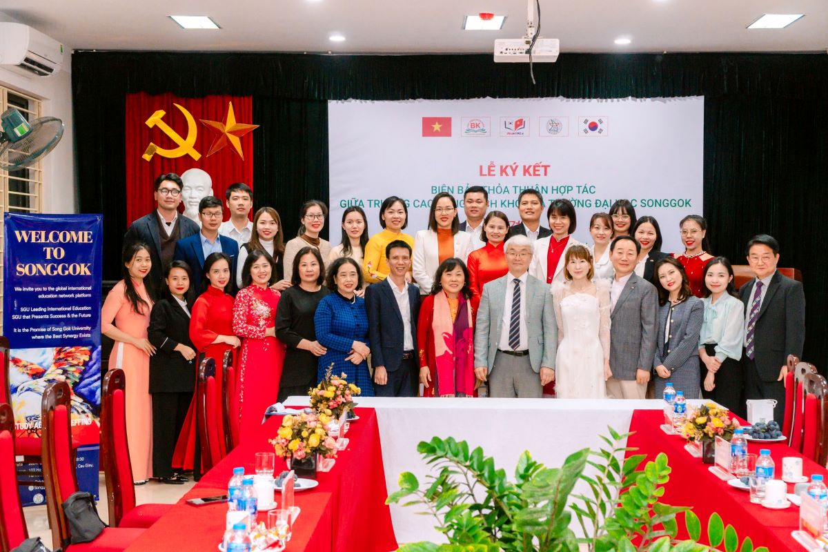 Trường Cao đẳng Bách Khoa ký kết hợp với trường Đại học Songgok (Hàn Quốc) triển khai các chương trình du học