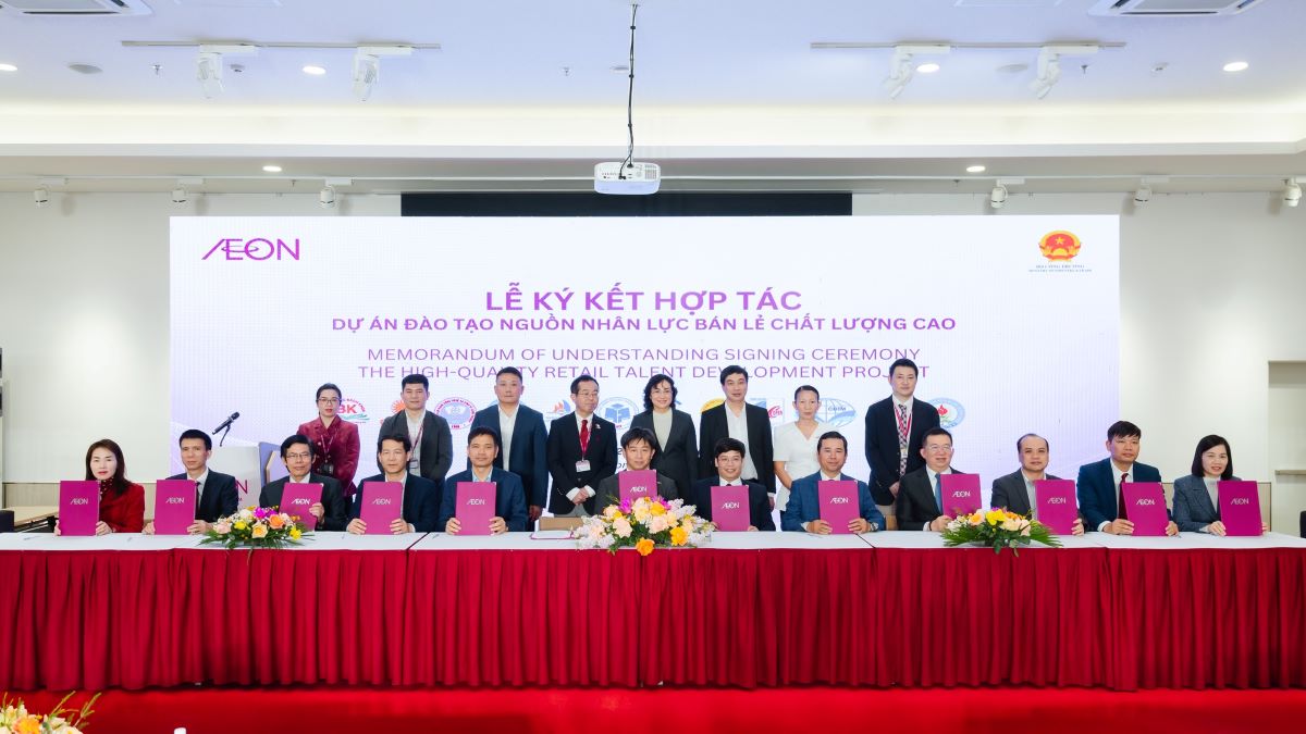Trường Cao đẳng Bách khoa tham gia ký kết hợp tác dự án đào tạo nguồn nhân lực bán lẻ chất lượng cao, mở ra cơ hội làm việc cho sinh viên nhà trường
