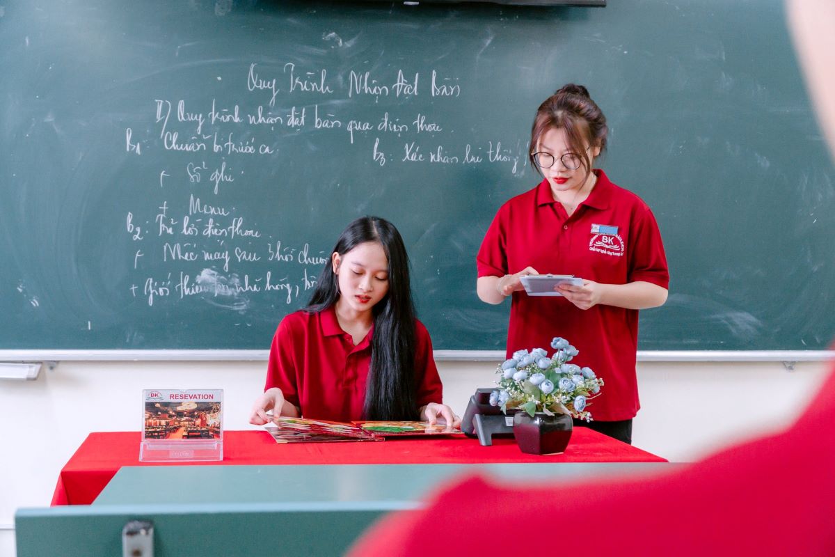 Chương trình đào tạo bám sát thực tiễn, đào tạo những gì doanh nghiệp cần