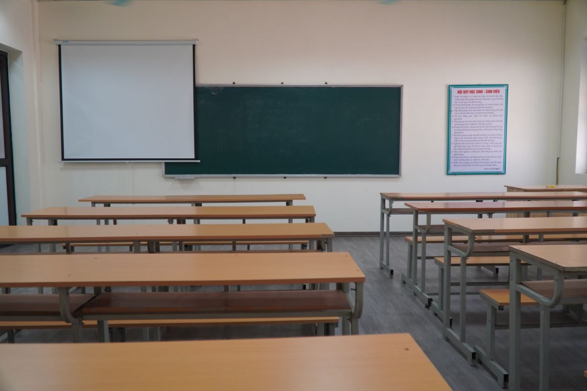 Cơ sở vật chất phòng học lý thuyết trường cao đẳng Bách Khoa
