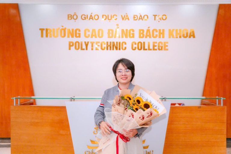 Cô Ngô Thị Thảo - Nữ giảng viên truyền cảm hứng cho thế hệ kỹ sư trẻ của Trường Cao đẳng Bách Khoa