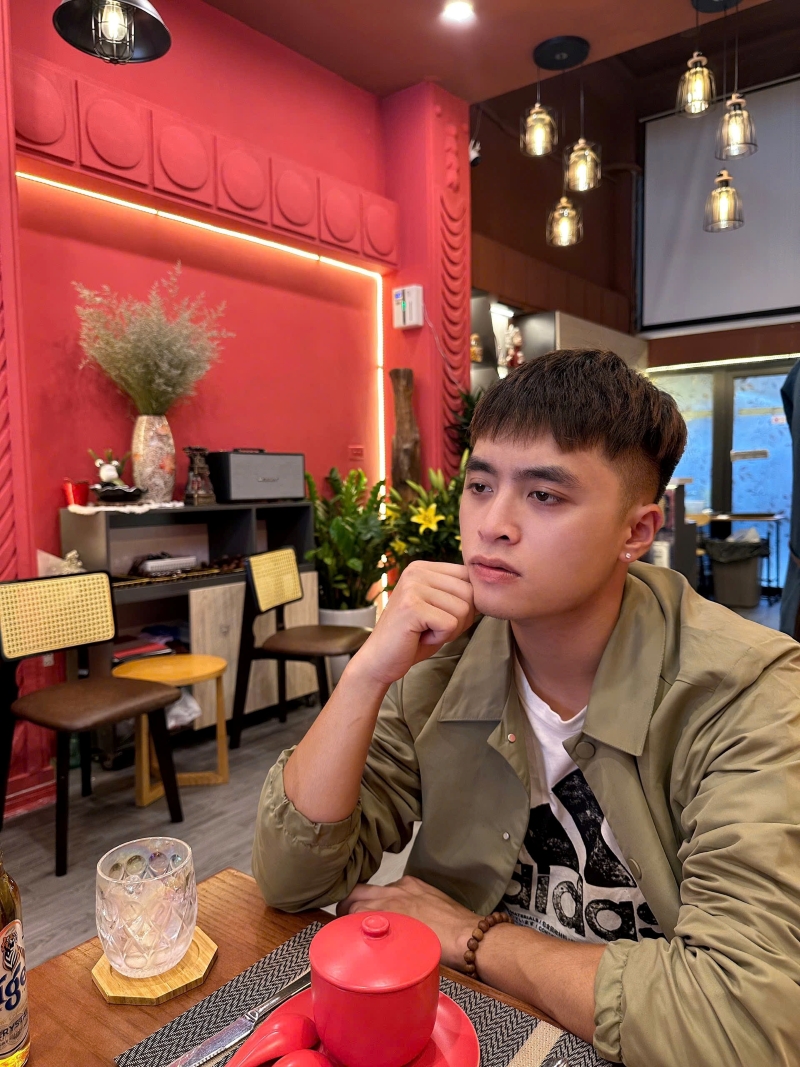 Nam sinh Cao đẳng Bách Khoa