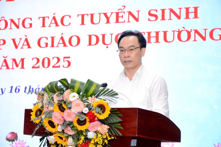 Thứ trưởng Hoàng Minh Sơn đưa ra 6 định hướng trọng tâm nhằm nâng cao hiệu quả, chất lượng và tính công bằng trong tuyển sinh GDNN và GDTX (Nguồn: Báo Chính Phủ)