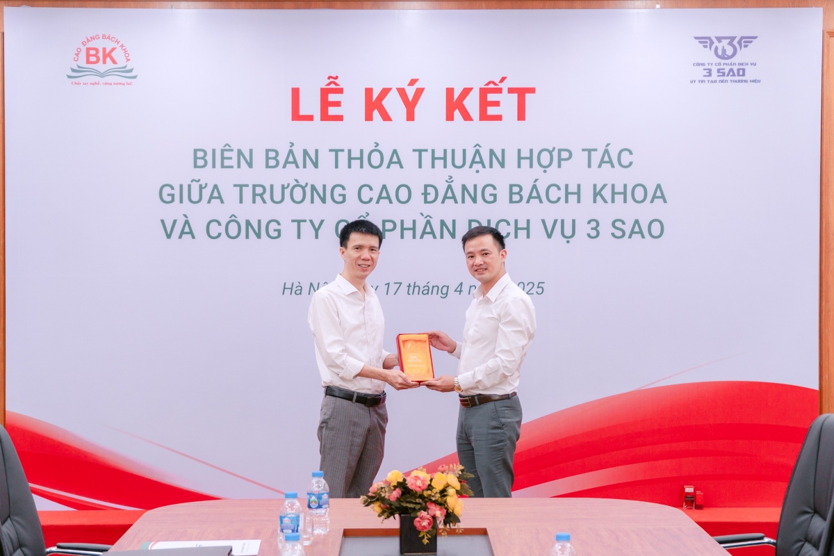 Trường Cao đẳng Bách Khoa ký kết hợp tác với công ty Dịch vụ Ba Sao