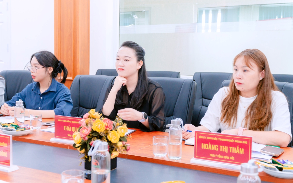Lễ ký kết MOU giữa Trường Cao đẳng Bách Khoa và Công ty TNHH Quản lý Doanh nghiệp Anh Gia Hào-2