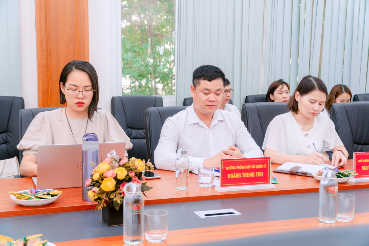 Trường cao đẳng Bách Khoa -3
