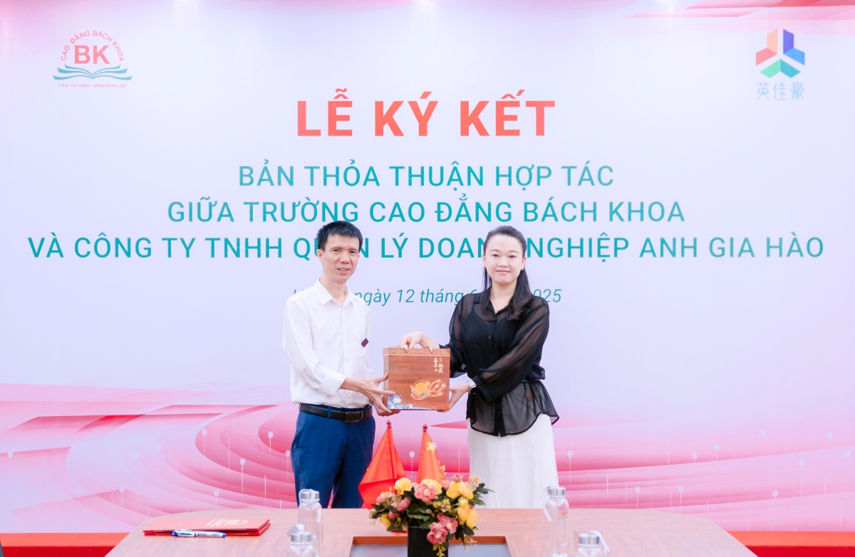 Trường cao đẳng Bách Khoa-5