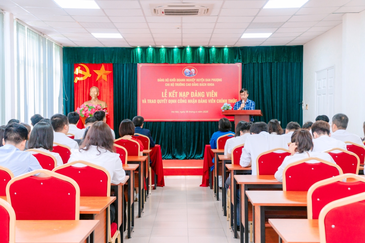 Trường cao đẳng Bách Khoa-6