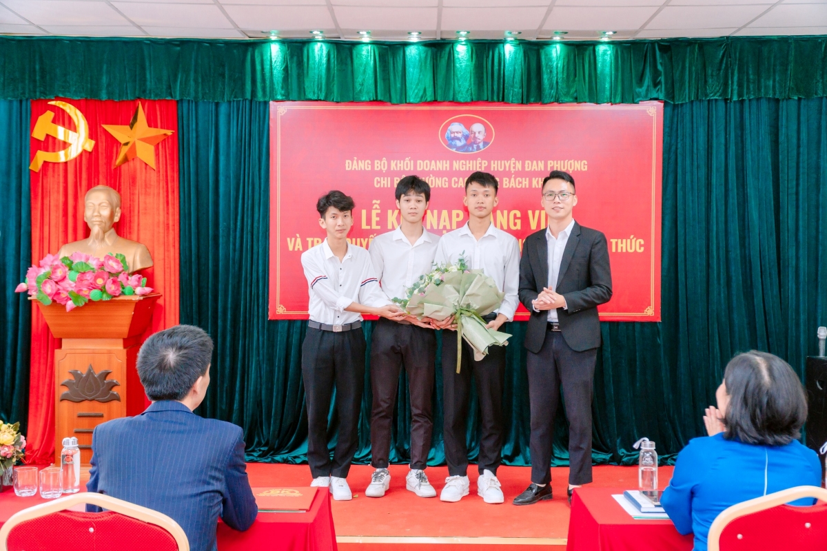 Trường cao đẳng Bách Khoa-7