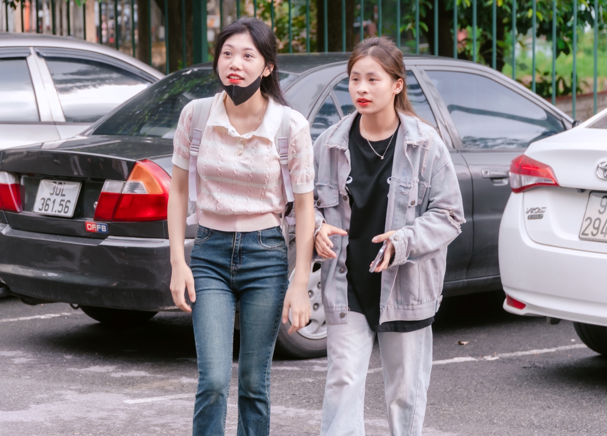 Sinh viên k17 cao đẳng Bách Khoa ngày đầu đi học-5