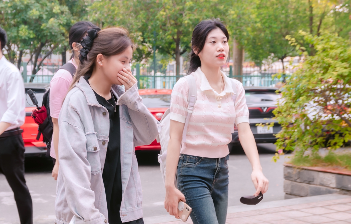 Sinh viên k17 cao đẳng Bách khoa ngày đầu đi học-6