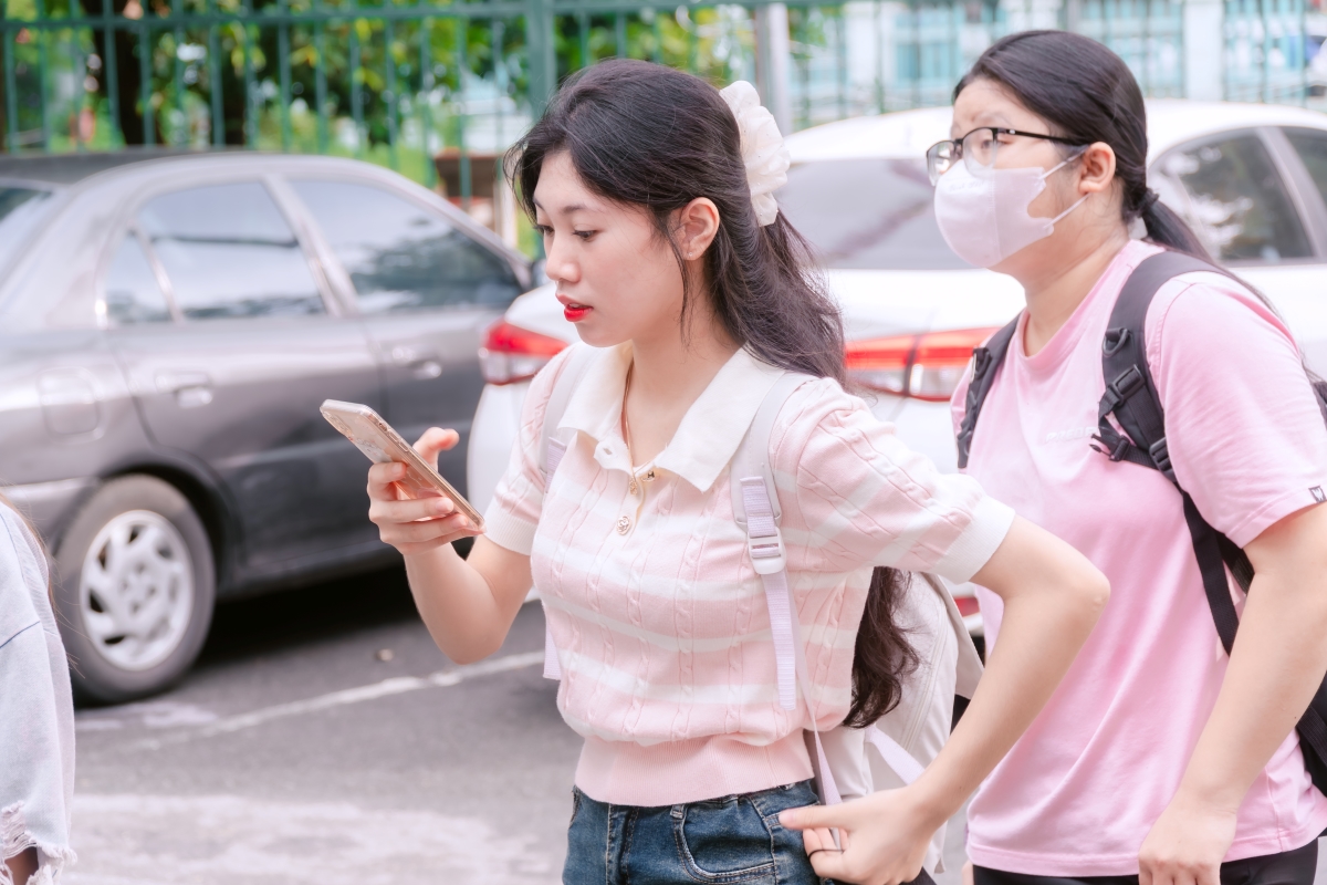 Sinh viên k17 cao đẳng Bách khoa ngày đầu đi học-7
