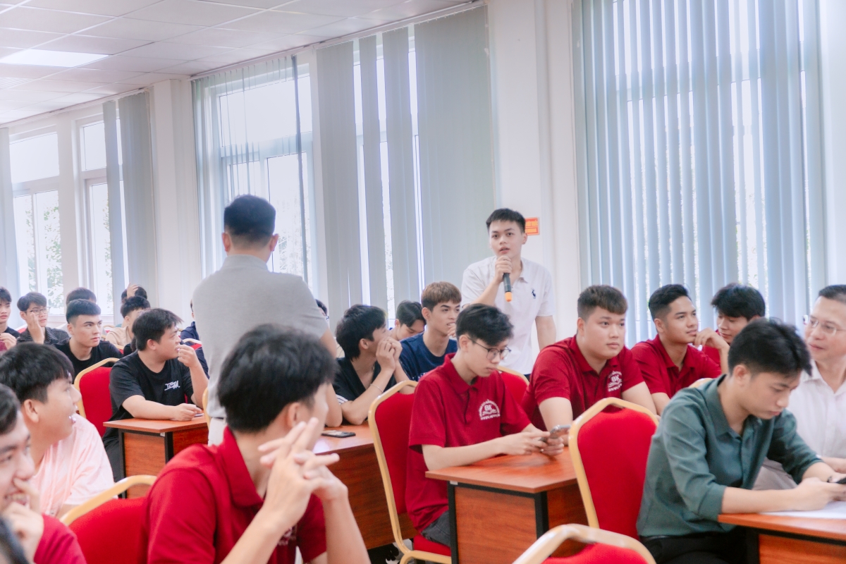 Trường Cao đẳng Bách Khoa tổ chức workshop tập huấn thực tập tại Goertek-11
