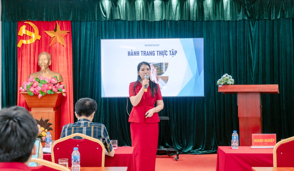 Trường Cao đẳng Bách Khoa tổ chức workshop tập huấn thực tập tại Luxshare-11