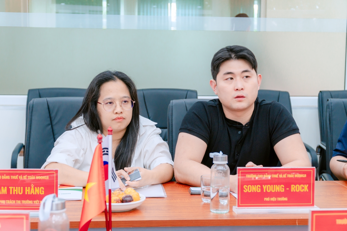 Cao đẳng Bách Khoa ký kết biên bản ghi nhớ hợp tác với Trường Cao đẳng Kế toán và Thuế Woongji