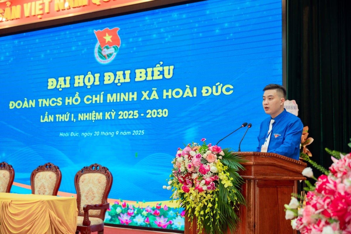 Đồng chí Đàm Văn Nam – Thành viên Ban chủ tịch phát biểu tại buổi lễ
