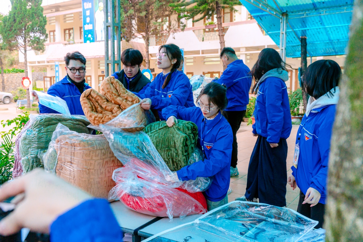 Lý do chọn học ngành công tác xã hội tại cao đẳng Bách Khoa