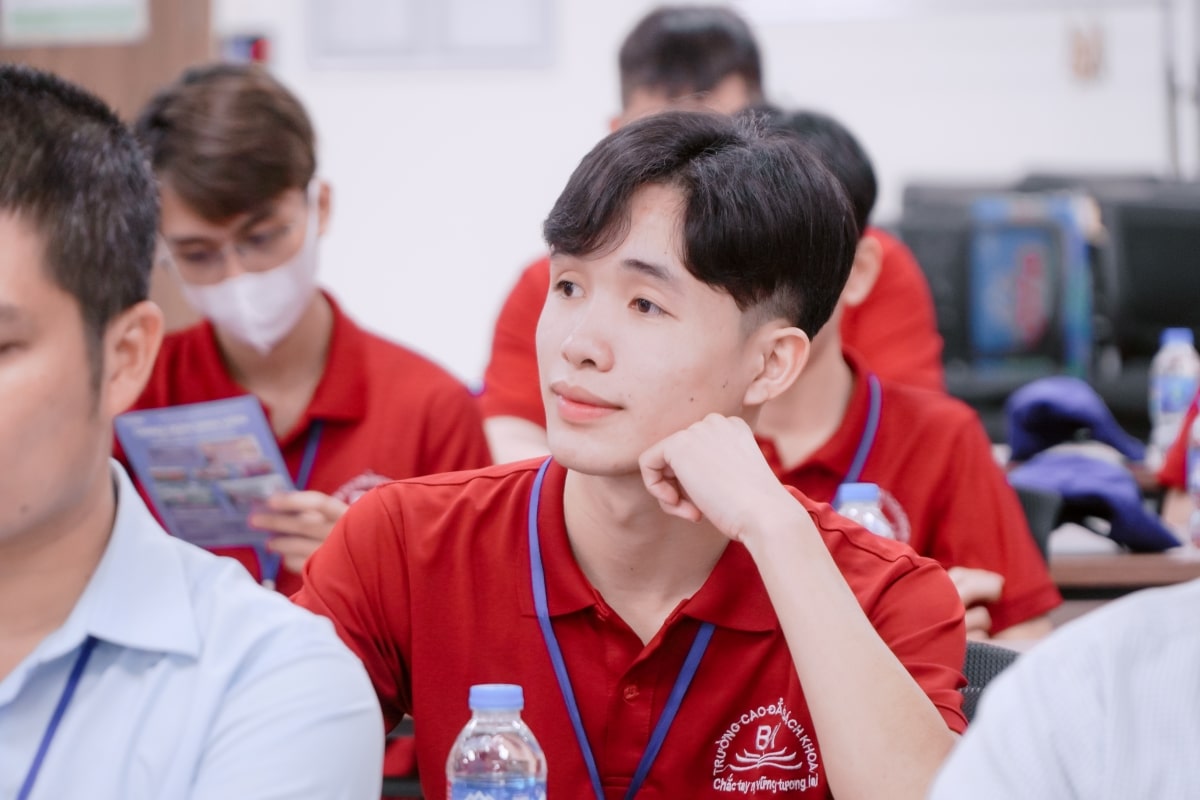 Lý do chọn học ngành quản trị kinh doanh tại cao đẳng bách khoa