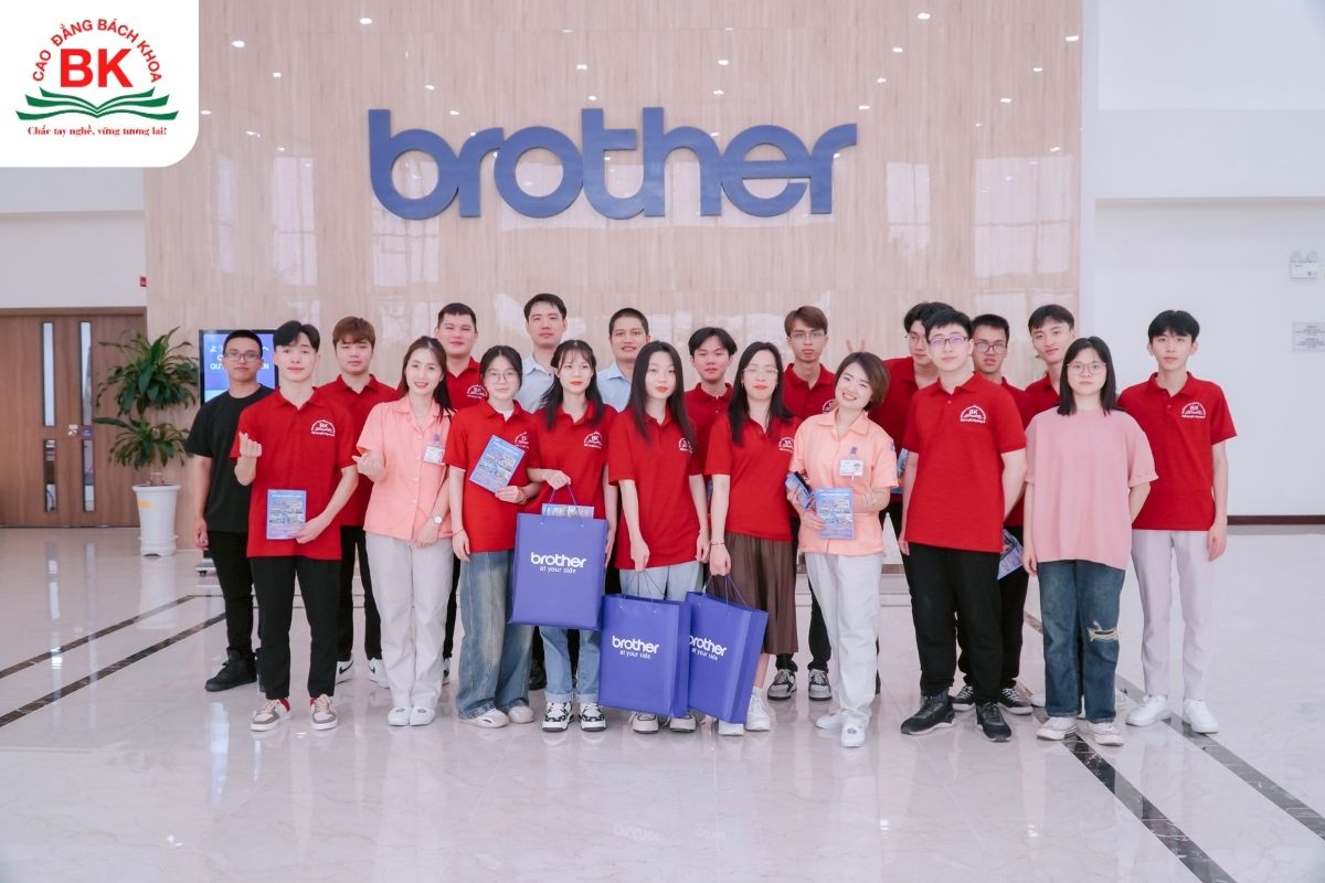 Sinh viên Cao đẳng Bách Khoa thực tập tại doanh nghiệp Brother