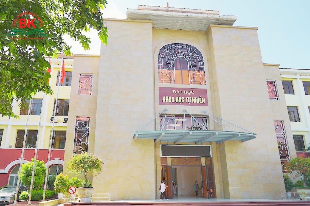 Trường Đại học Khoa học Tự nhiên xét tuyển khối toán hóa sử