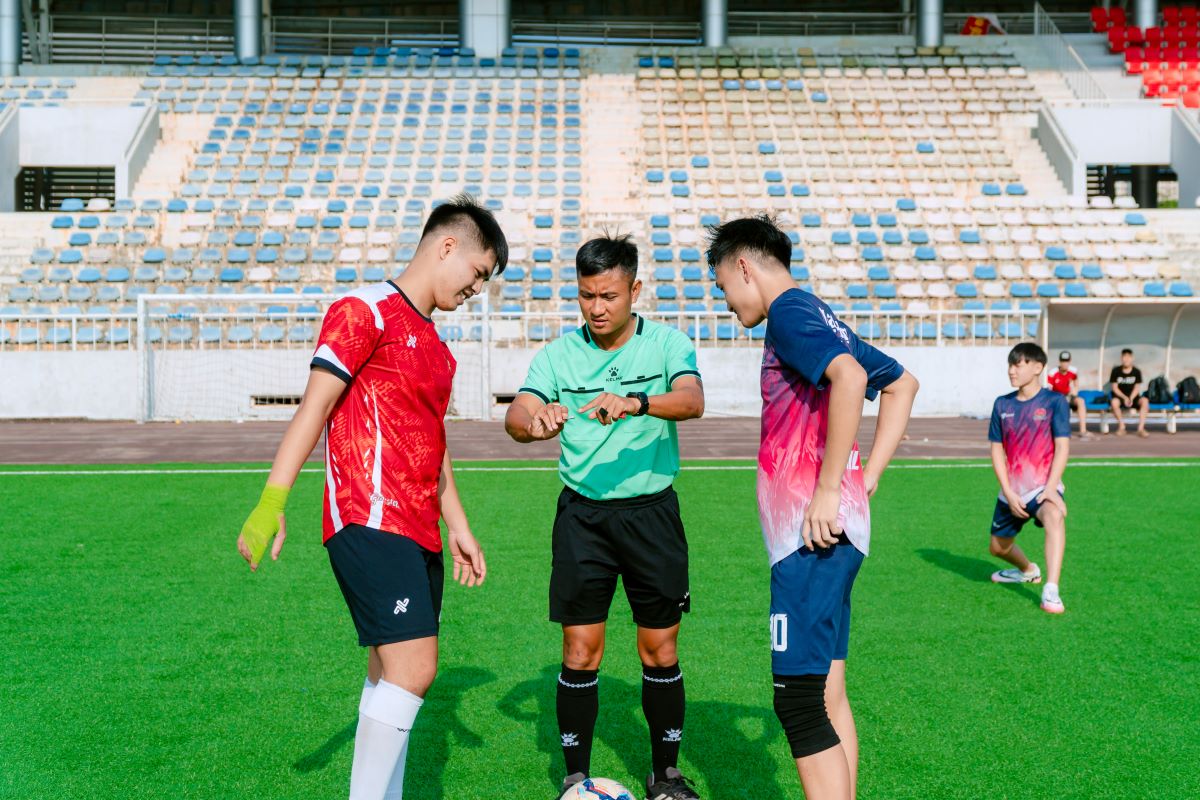 Bán kết giải bóng đá Chào tân sinh viên Cao đẳng Bách Khoa 2025