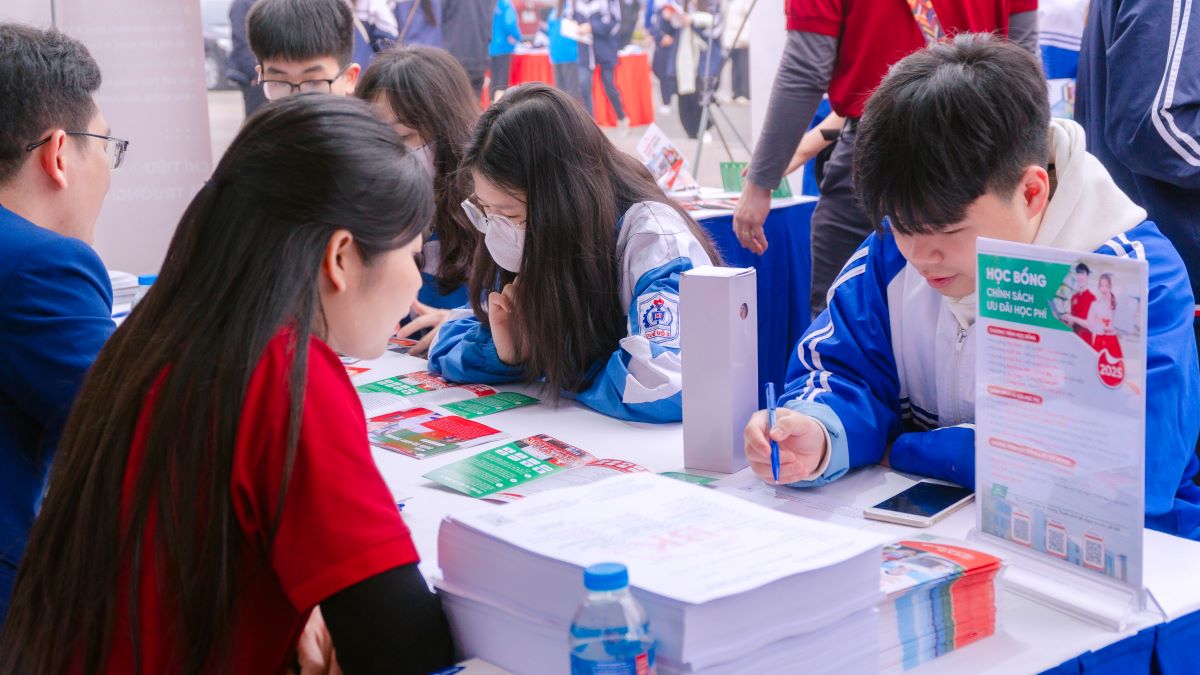 Hệ cao đẳng có ưu thế đào tạo sát thực tế