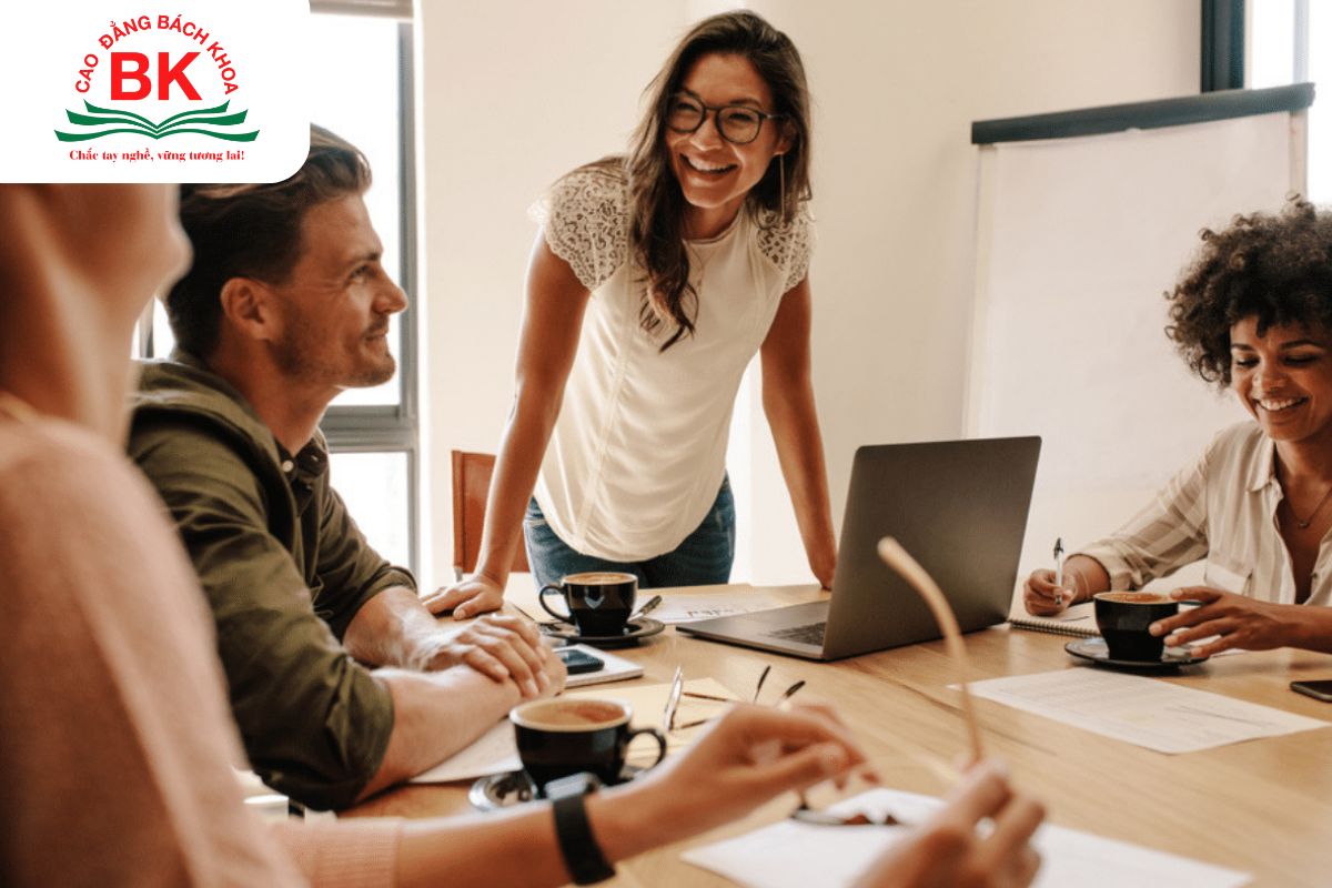 ENFJ là tính cách giỏi giao tiếp