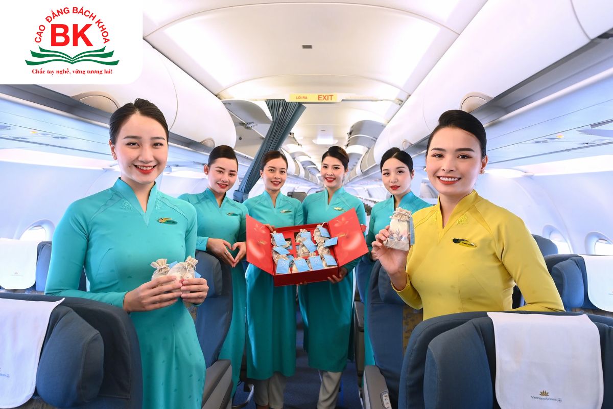 Nghề tiếp viên hàng không yêu cầu kỹ năng mềm tốt