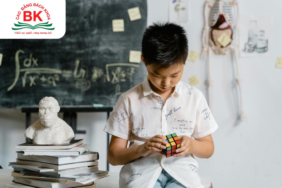 Ưu thế bẩm sinh của nhóm “nhà khoa học” là tư duy logic tốt