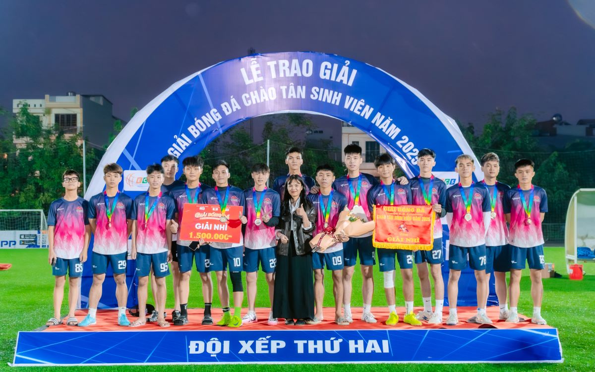 Lễ Bế mạc Giải bóng đá chào Tân sinh viên 2025