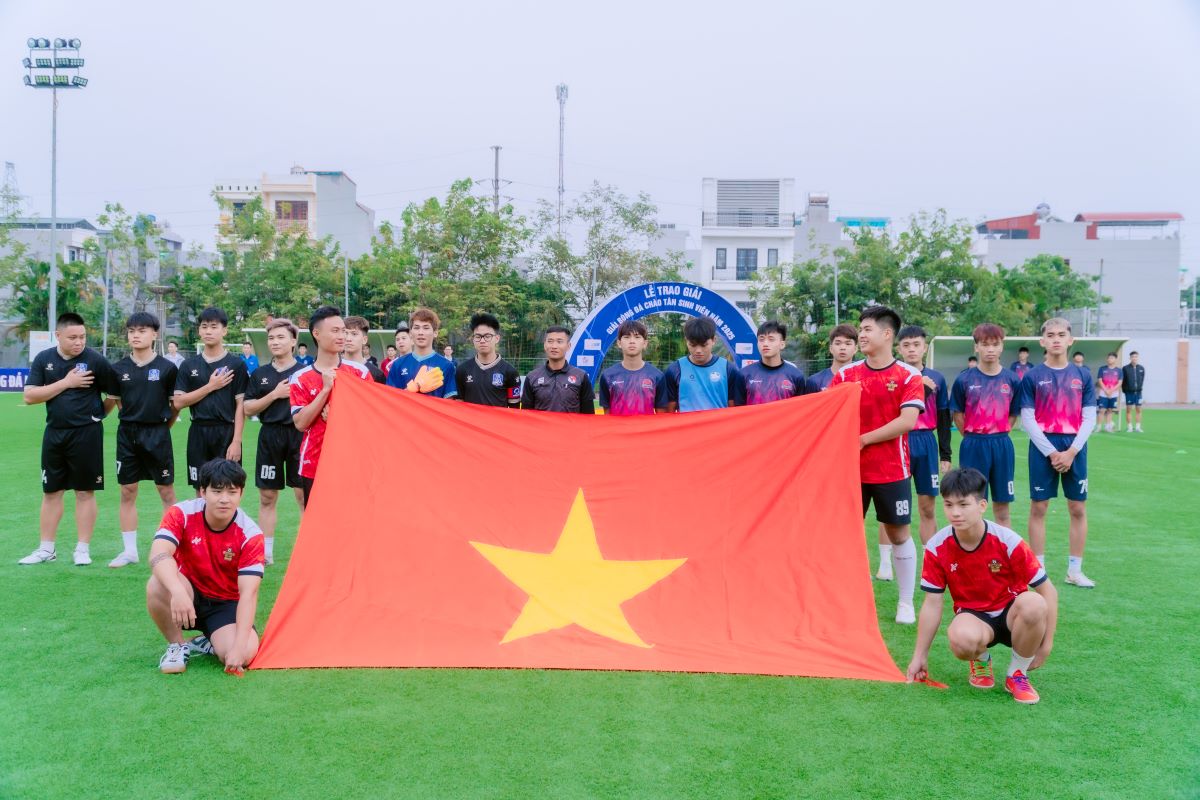 Lễ Bế mạc Giải bóng đá chào Tân sinh viên 2025