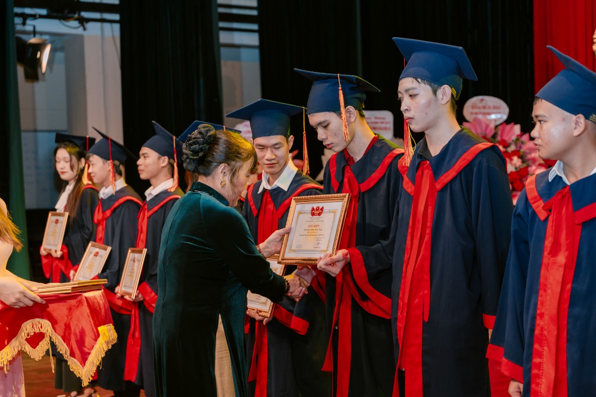 Lễ tốt nghiệp khóa 14 trường Cao đẳng Bách Khoa