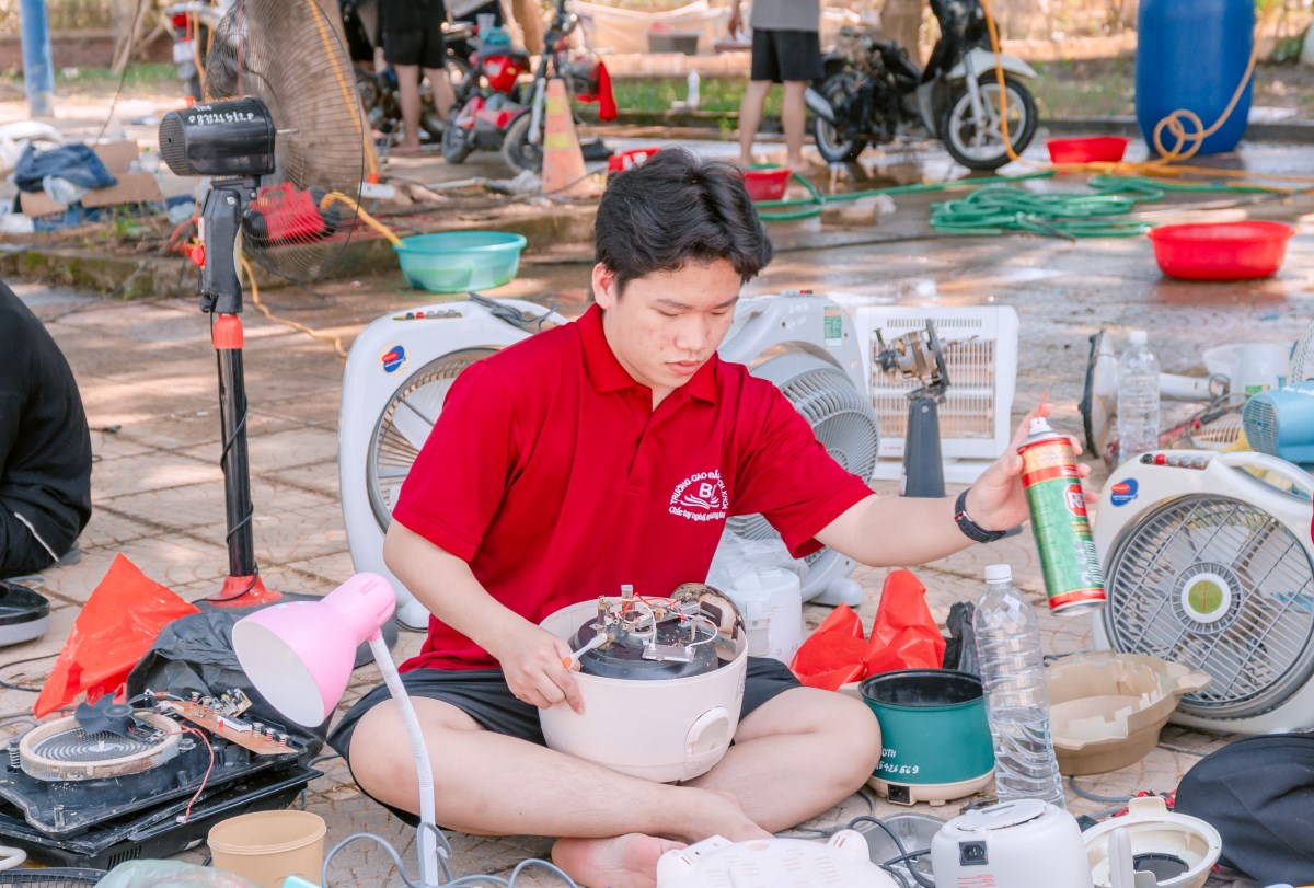 Trường cao đẳng Bách Khoa hướng về Thái Nguyên
