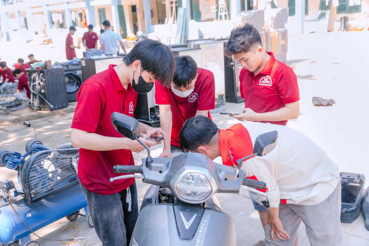 Trường cao đẳng Bách Khoa hướng về Thái Nguyên