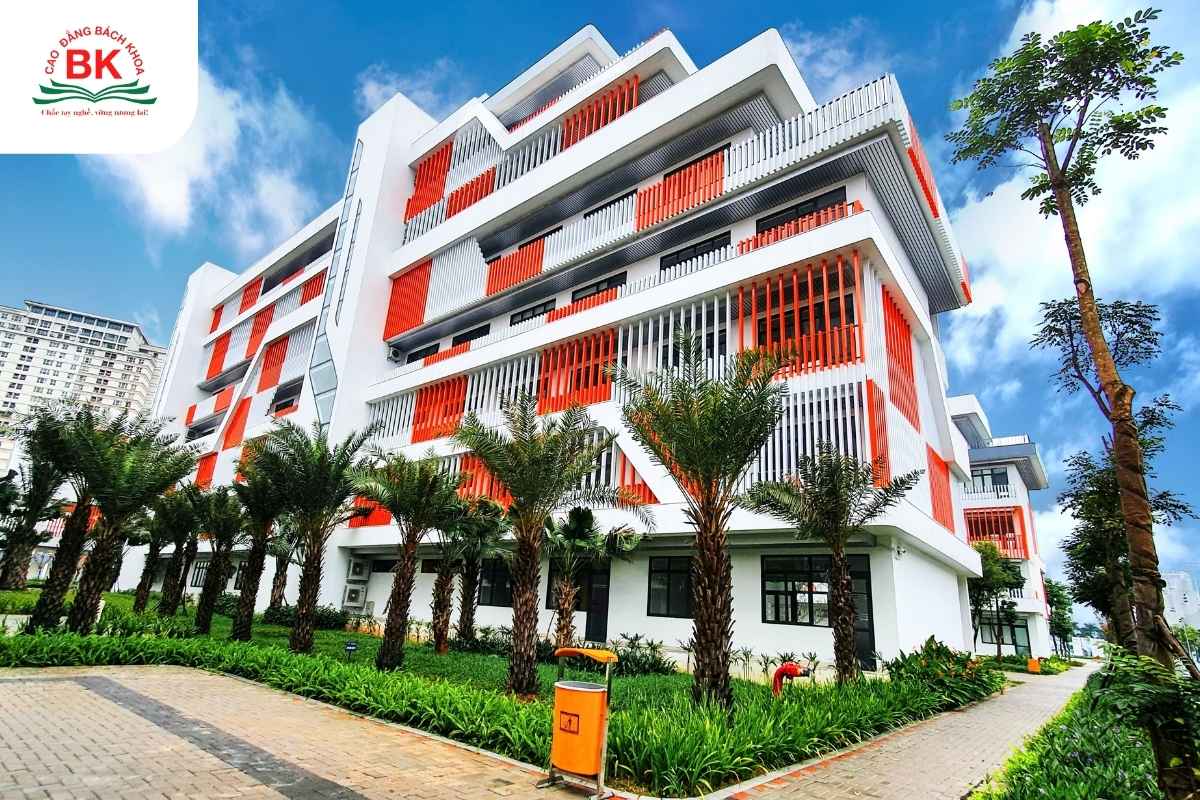 Đại học Phenikaa xét tuyển khối A08