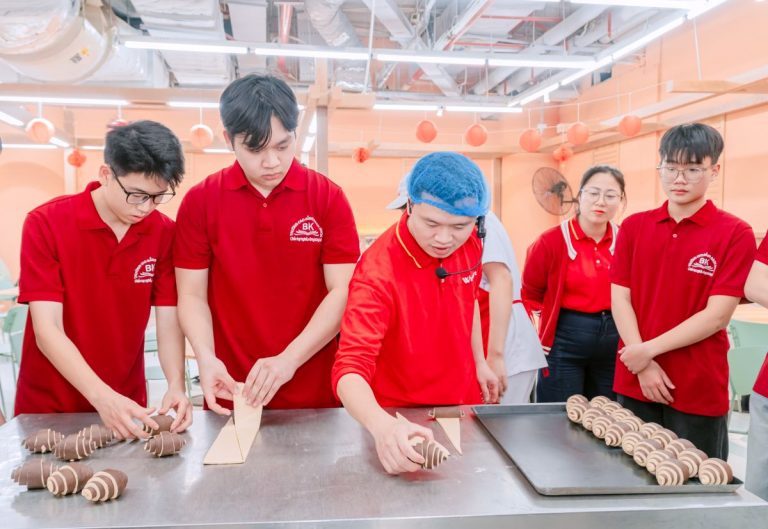 Học Kỹ thuật chế biến món ăn ở đâu