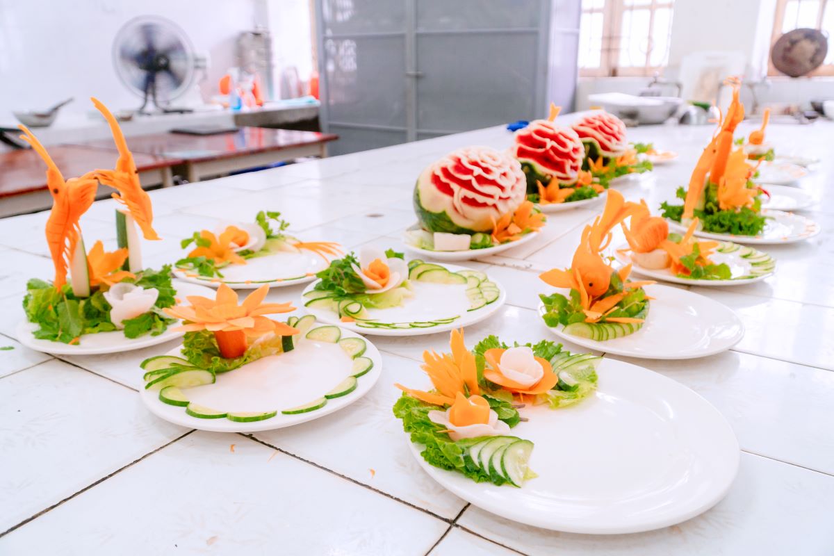Sản phẩm thực hành của sinh viên ngành kỹ thuật chế biến món ăn Trường Cao đẳng Bách Khoa