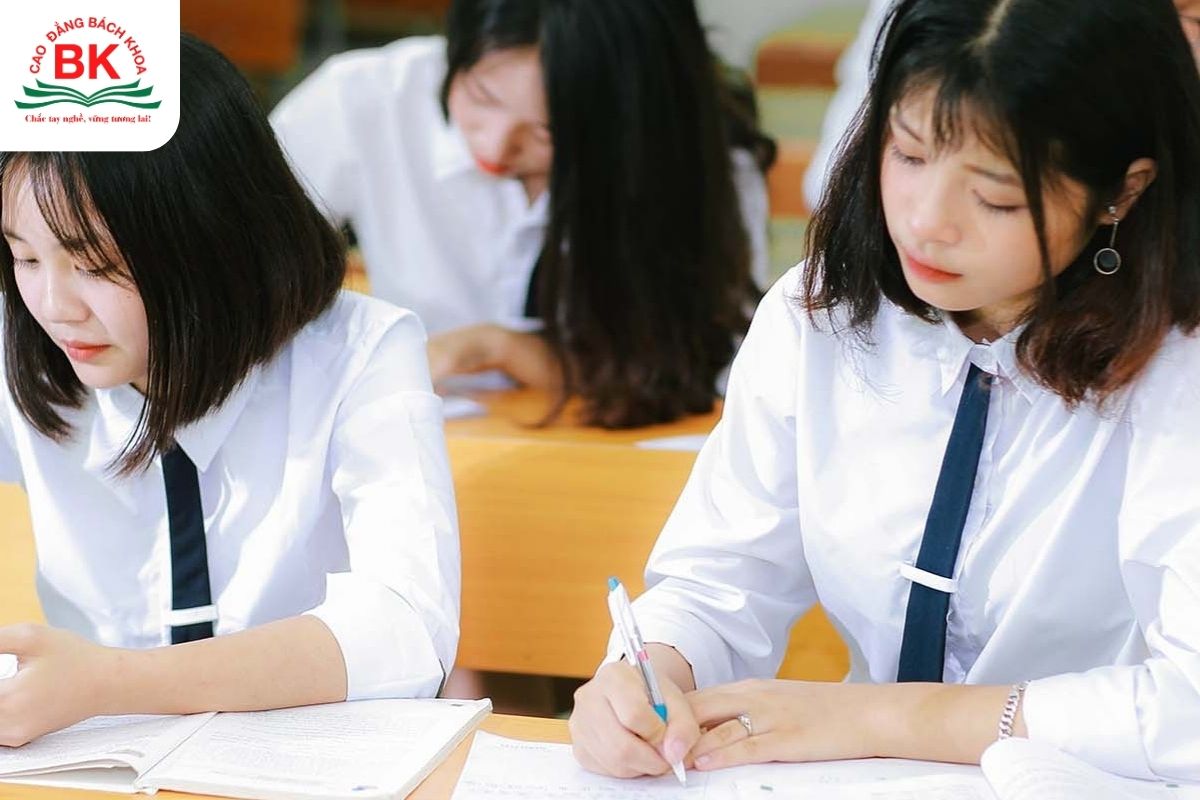 Ai có thể học được khối C18?