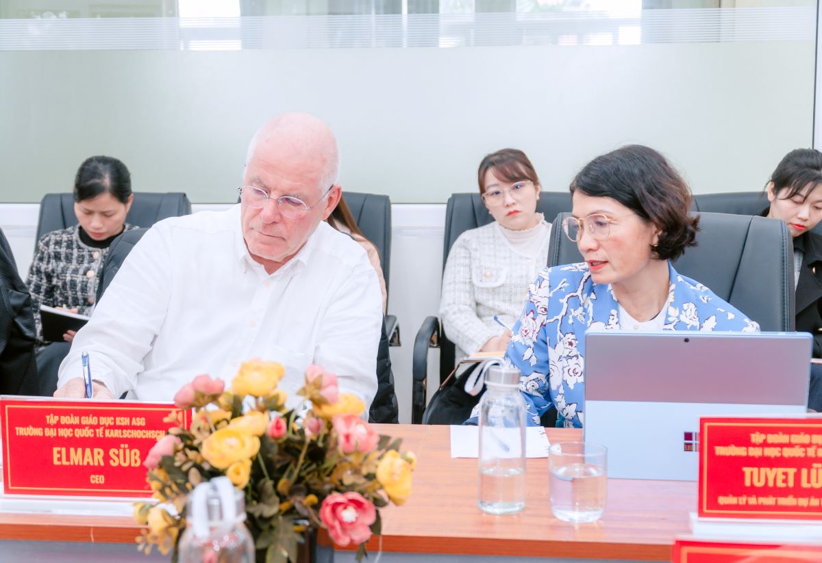 Cao đẳng Bách Khoa ký kết hợp tác với Đại học Karlshochschule