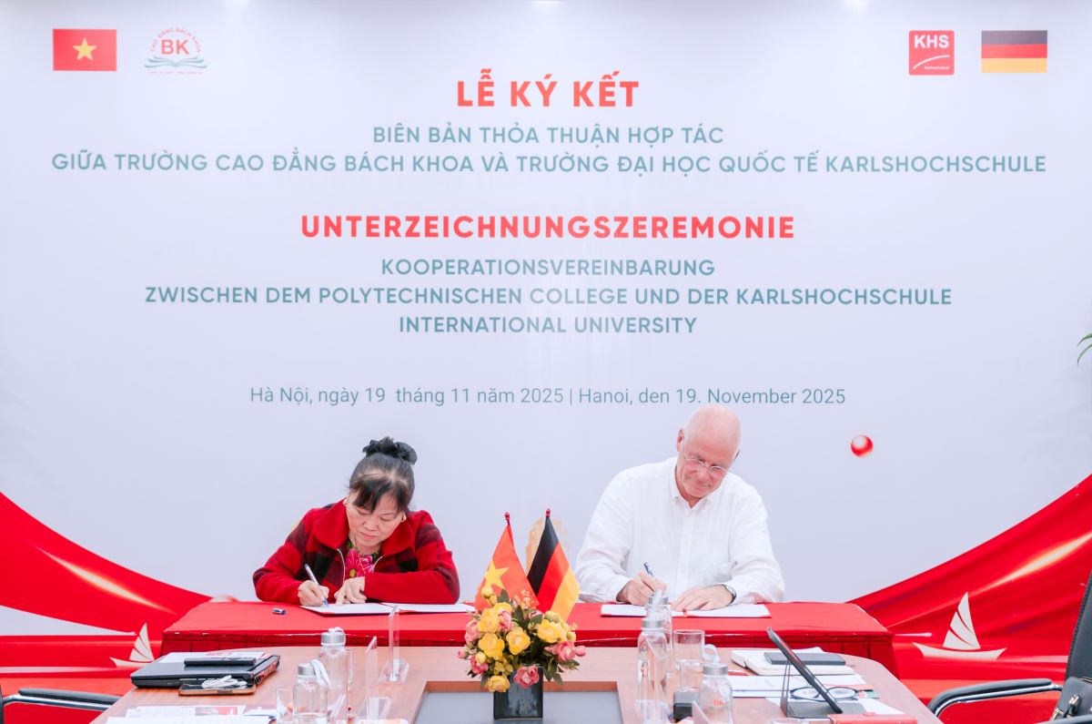 Cao đẳng Bách Khoa ký kết hợp tác với Đại học Karlshochschule