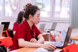 Ngành logistics học trường nào?