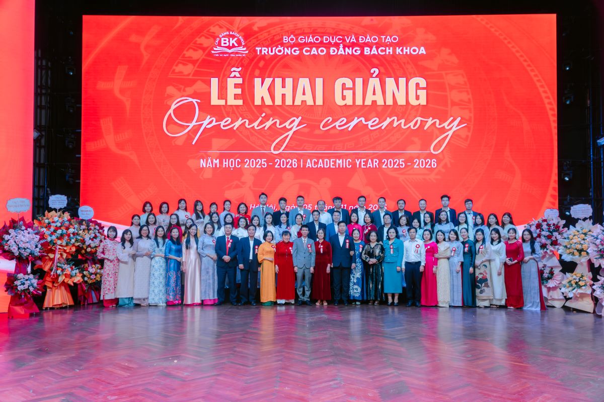 Trường cao đẳng Bách Khoa tổ chức lễ khai giảng năm học mới 2025-2026