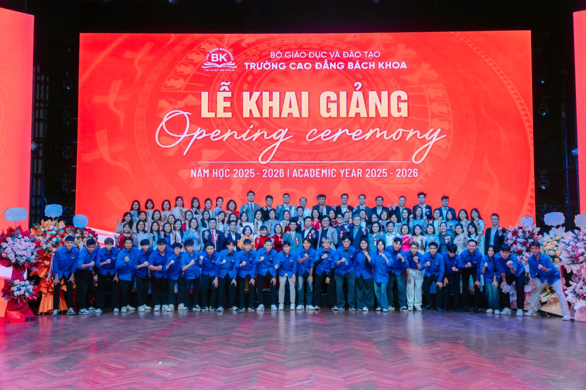 Trường cao đẳng Bách Khoa tổ chức lễ khai giảng năm học mới 2025-2026